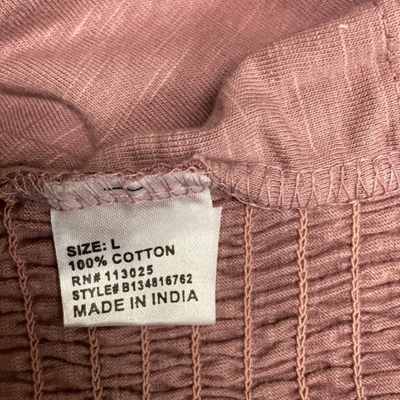 Weekend Vibes Crop Top - Picture 7 of 7